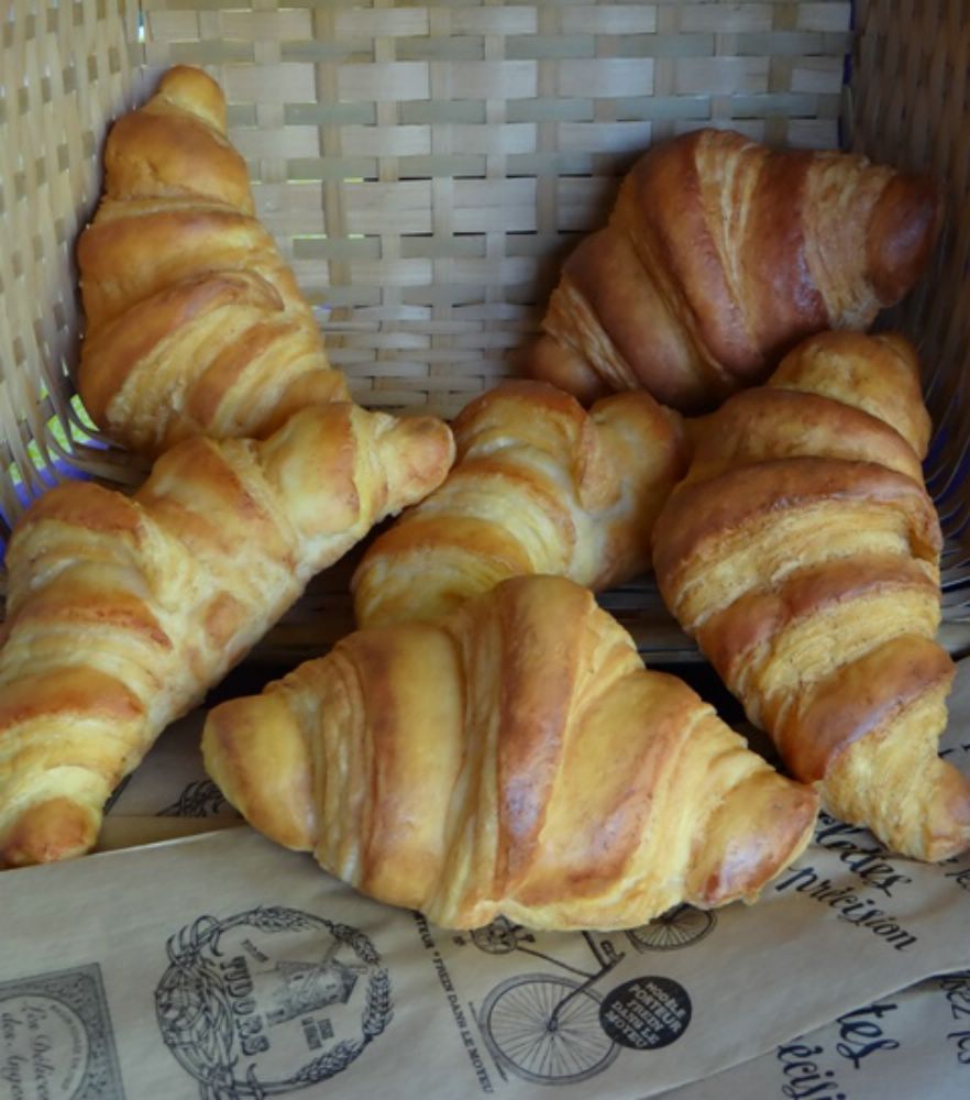 factices de croissants au beurre [%P]