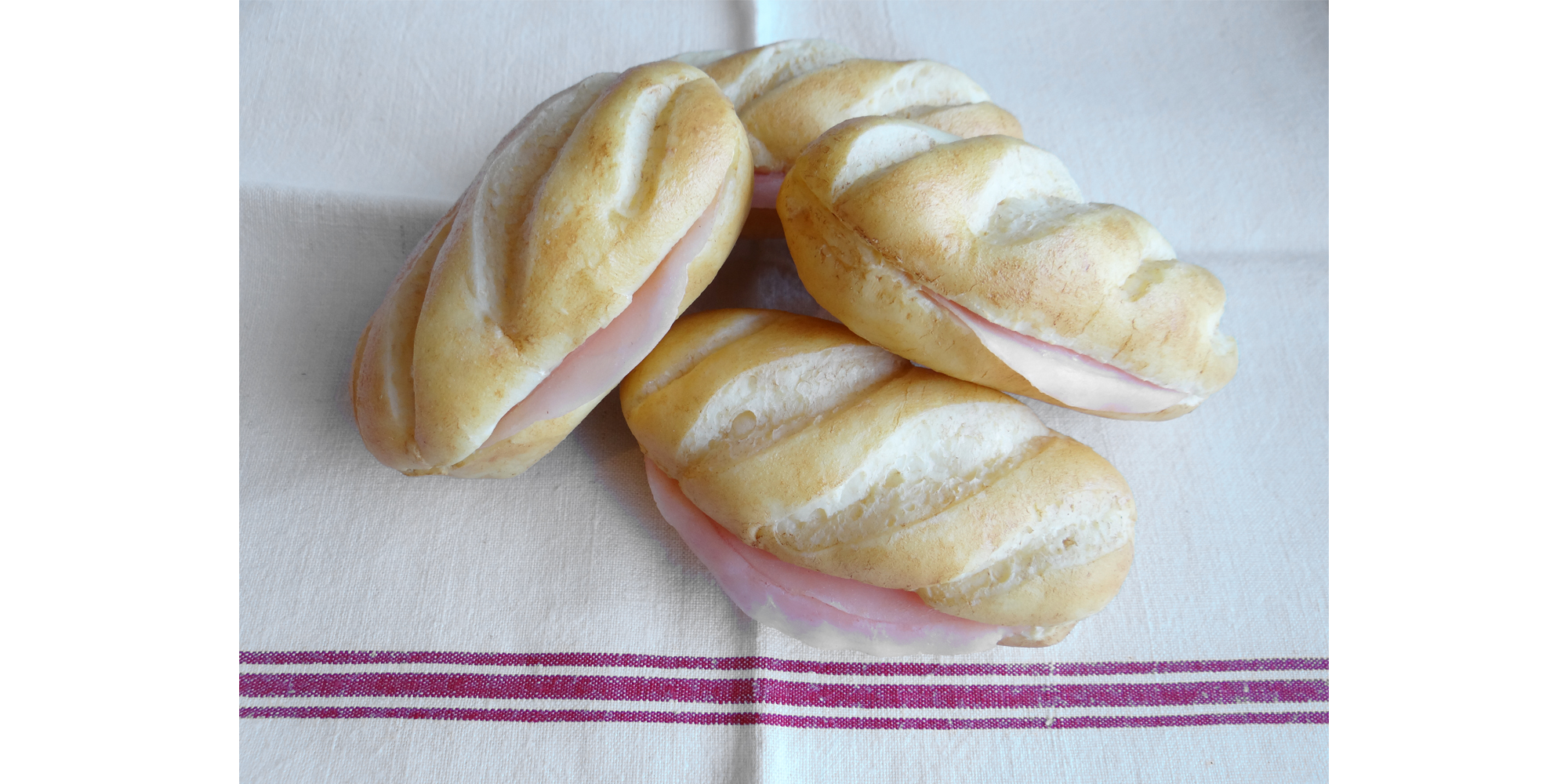 sandwich-mini-viennois-jambon-factice